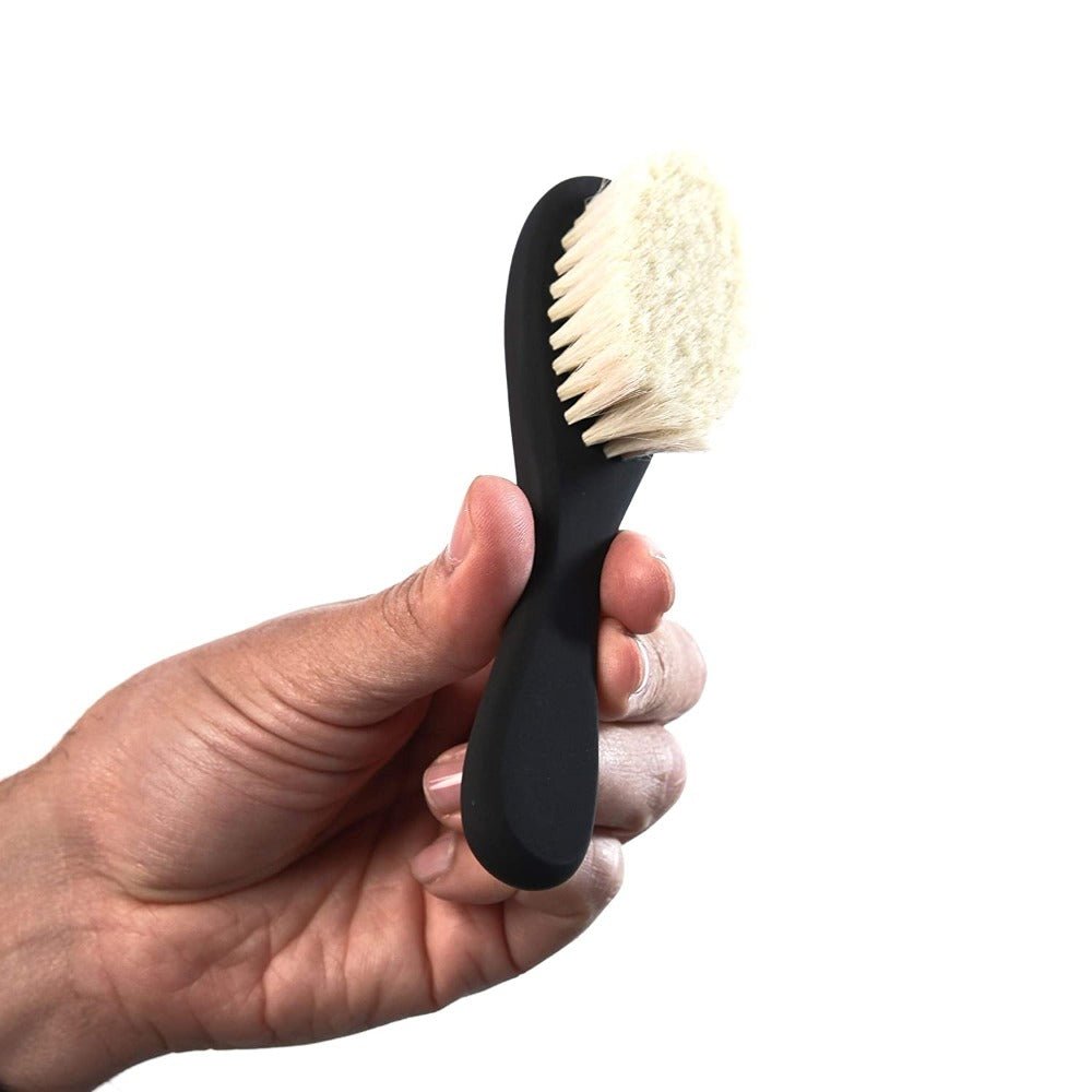 L3VEL3 Bristle Brush - Clipper Brush - Image 2